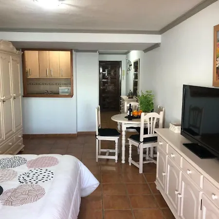 Eden Roc I Entreplanta 7 Apartment