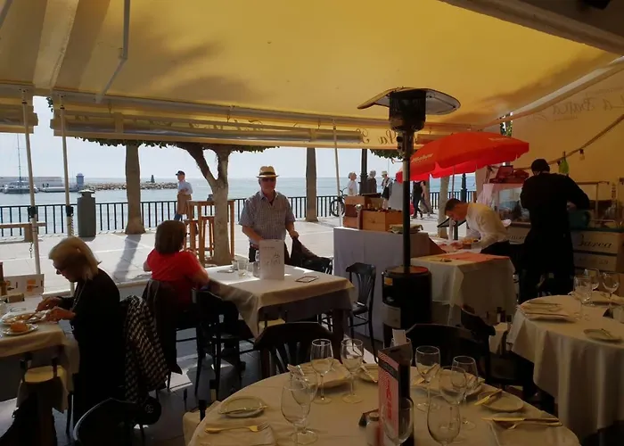 Eden Roc I Entreplanta 7 アパート